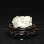 Antike Jade Schnitzerei Foo Dog mit Jungem